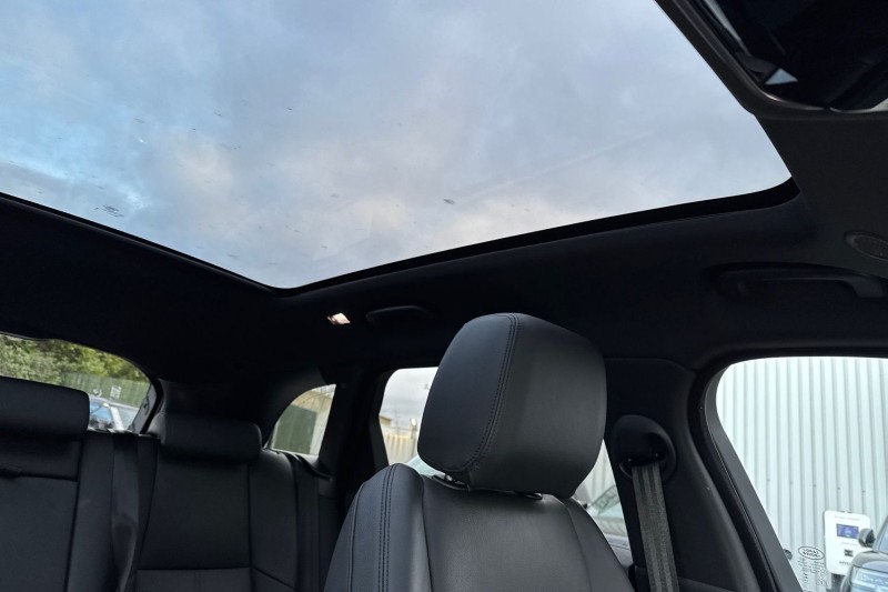 2025 (74) LAND ROVER RANGE ROVER VELAR 2.0 D200 MHEV Dynamic SE 5dr Auto 5395288
