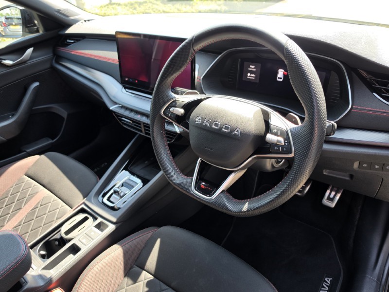 2025 (25) SKODA OCTAVIA 2.0 TSI vRS 5dr DSG 5606701