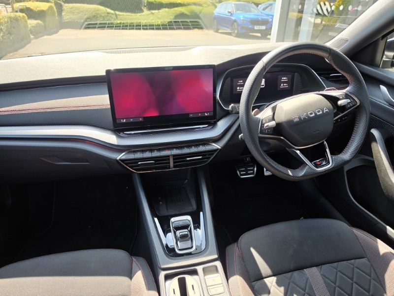 2025 (25) SKODA OCTAVIA 2.0 TSI vRS 5dr DSG 5606692