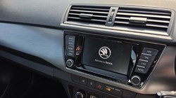 2020 (20) SKODA FABIA 1.0 TSI SE L 5dr 5619822