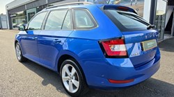 2020 (20) SKODA FABIA 1.0 TSI SE L 5dr 5619797