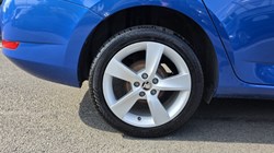 2020 (20) SKODA FABIA 1.0 TSI SE L 5dr 5619790