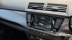 2020 (20) SKODA FABIA 1.0 TSI SE L 5dr 5619829