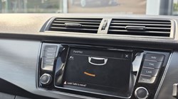 2020 (20) SKODA FABIA 1.0 TSI SE L 5dr 5619795