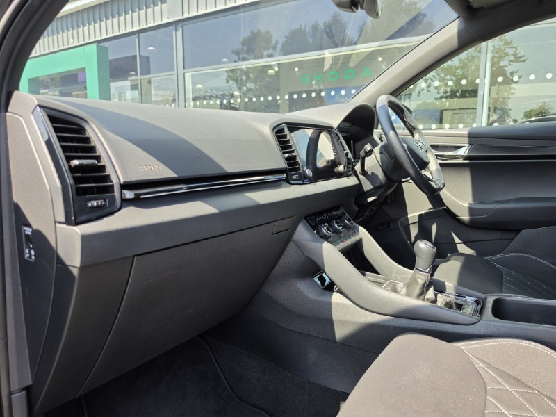 2023 (23) SKODA KAROQ 1.5 TSI Sportline 5dr 5626998