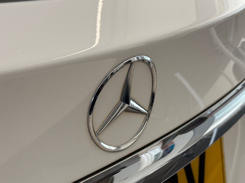 2024 (74) MERCEDES-BENZ GLA 200 AMG Line Edition 5dr 3289539