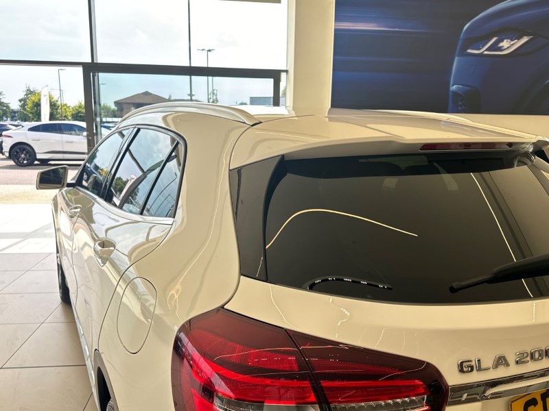 2024 (74) MERCEDES-BENZ GLA 200 AMG Line Edition 5dr 3289532