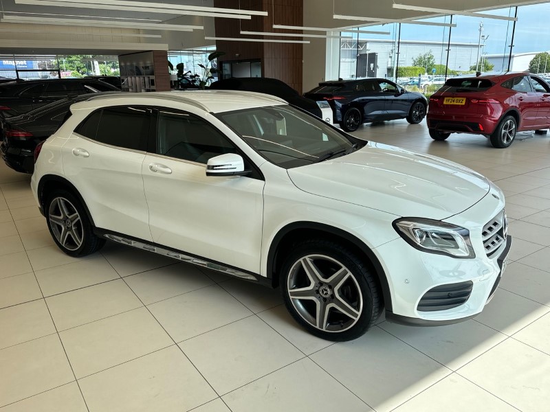 2024 (74) MERCEDES-BENZ GLA 200 AMG Line Edition 5dr 3289543