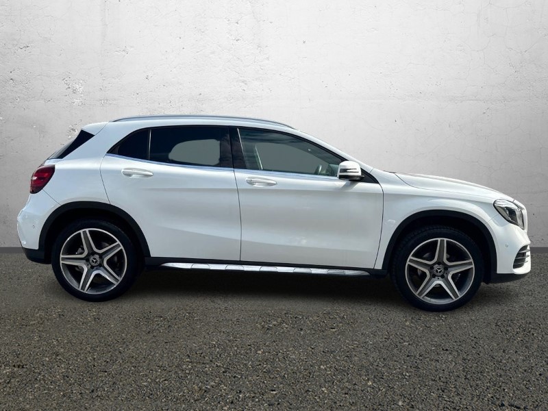 2024 (74) MERCEDES-BENZ GLA 200 AMG Line Edition 5dr 3289502