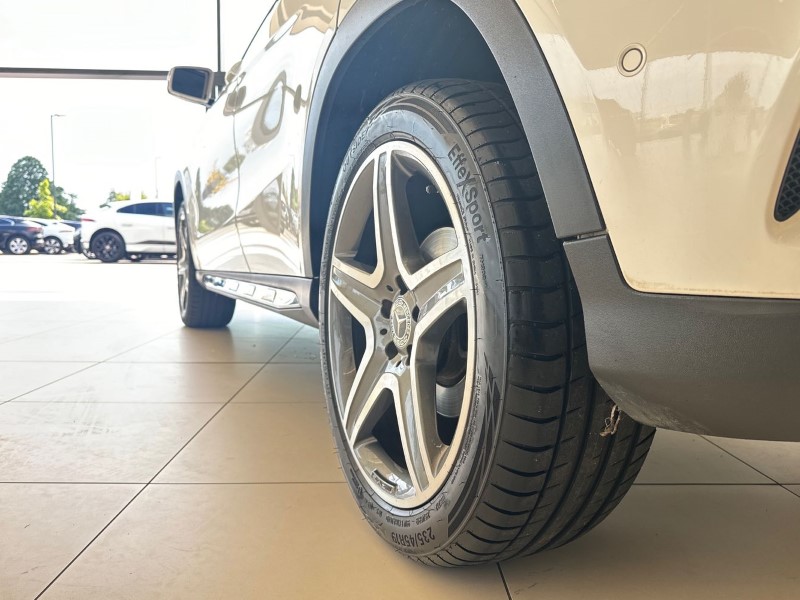 2024 (74) MERCEDES-BENZ GLA 200 AMG Line Edition 5dr 3289533