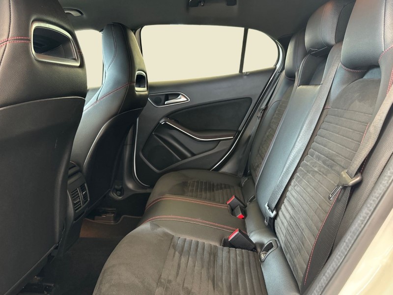 2024 (74) MERCEDES-BENZ GLA 200 AMG Line Edition 5dr 3289501