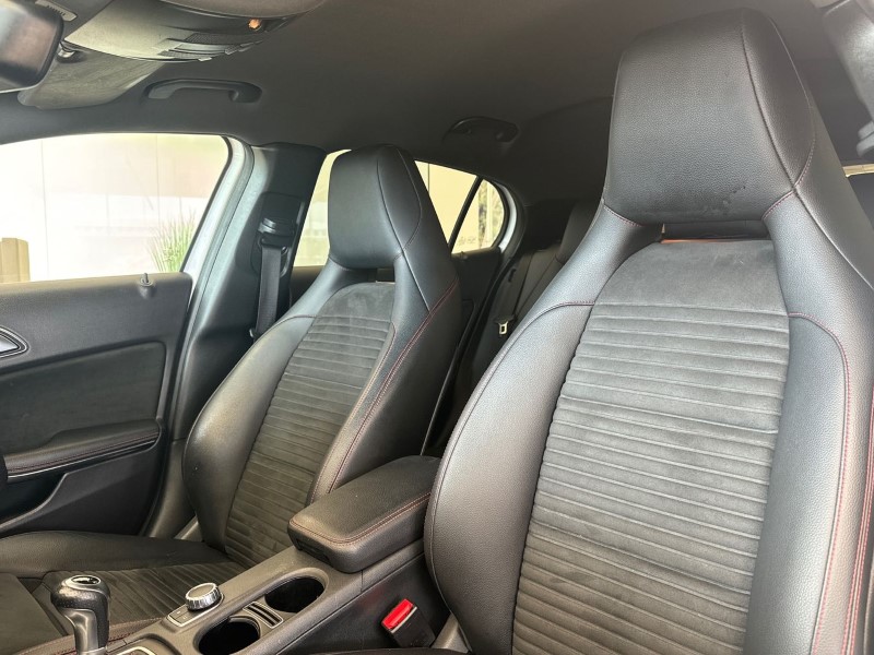 2024 (74) MERCEDES-BENZ GLA 200 AMG Line Edition 5dr 3289528