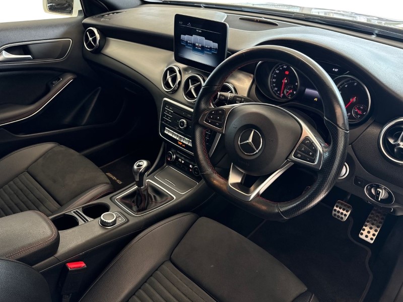 2024 (74) MERCEDES-BENZ GLA 200 AMG Line Edition 5dr 3289506