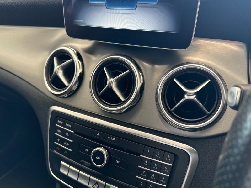 2024 (74) MERCEDES-BENZ GLA 200 AMG Line Edition 5dr 3289524