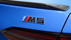 BMW M5 4dr DCT 5665474