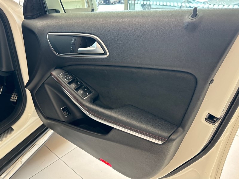 2024 (74) MERCEDES-BENZ GLA 200 AMG Line Edition 5dr 3289507