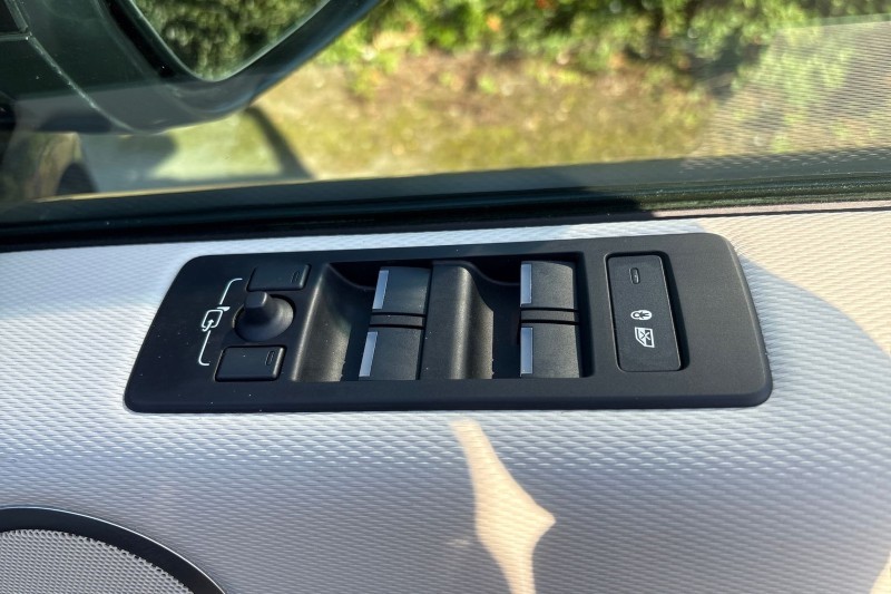 2024 (74) LAND ROVER DISCOVERY 3.0 D350 Dynamic HSE 5dr Auto 5137844