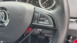 2019 (19) SKODA KAROQ 1.5 TSI SE L 5dr DSG 5670775