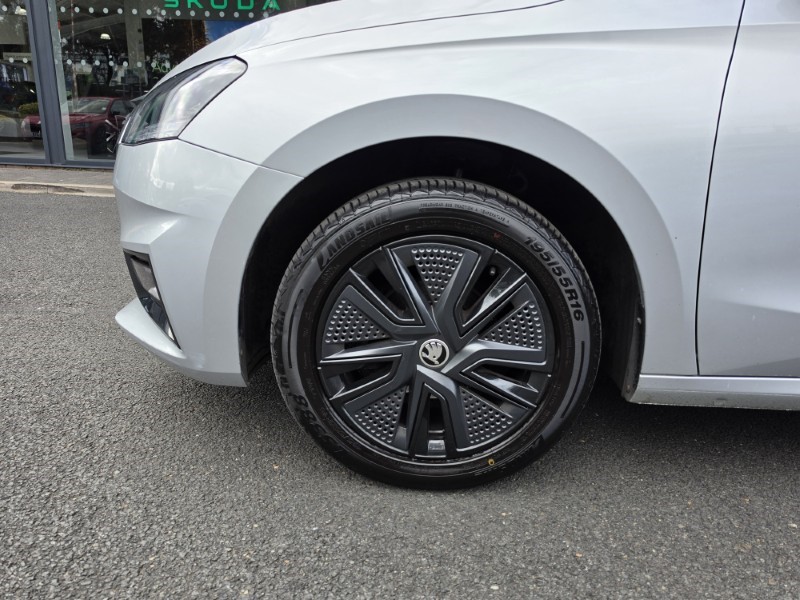 2023 (72) SKODA FABIA 1.0 TSI Colour Edition 5dr 5689561