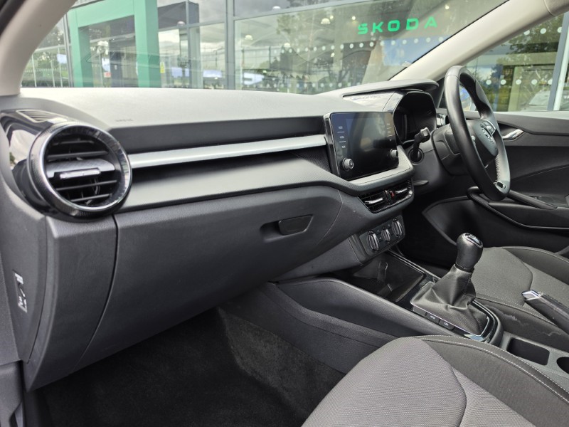 2023 (72) SKODA FABIA 1.0 TSI Colour Edition 5dr 5689570