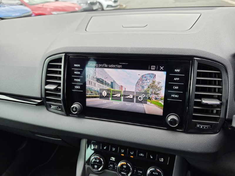 2022 (22) SKODA KAROQ 1.5 TSI Sportline 5dr DSG 5678306