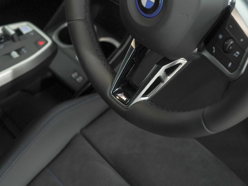  BMW iX2 150kW eDrive20 M Sport 65kWh 5dr Auto 5685898