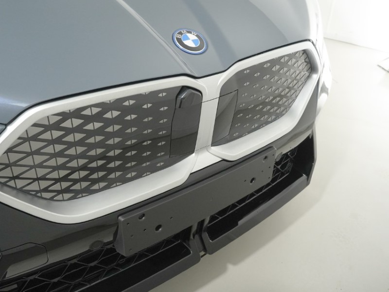  BMW iX2 150kW eDrive20 M Sport 65kWh 5dr Auto 5685885