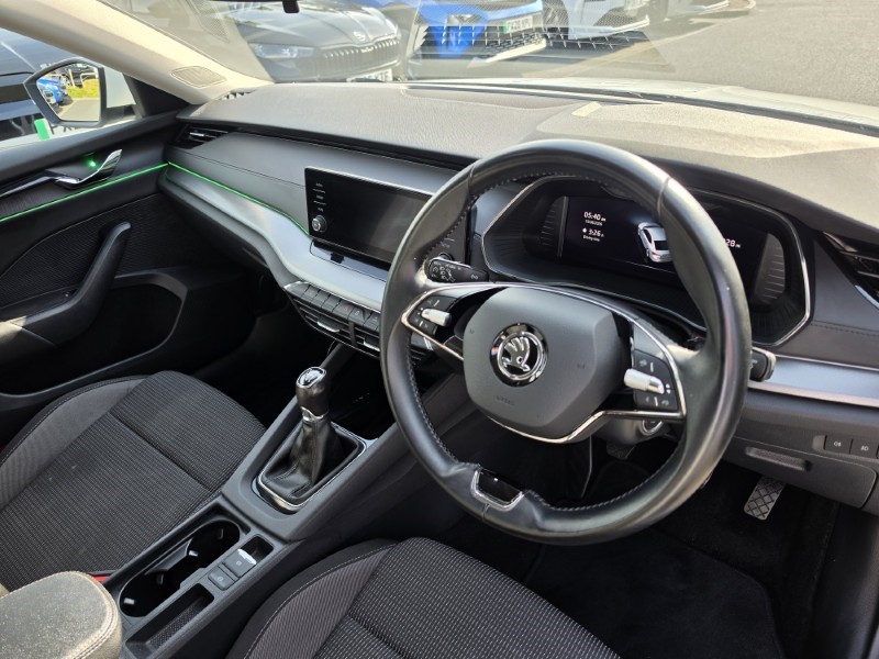 2020 (70) SKODA OCTAVIA 1.5 TSI SE First Edition 5dr 5695036