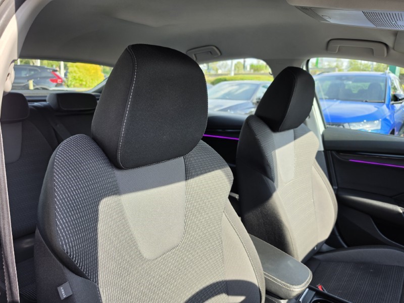 2020 (70) SKODA OCTAVIA 1.5 TSI SE First Edition 5dr 5695037