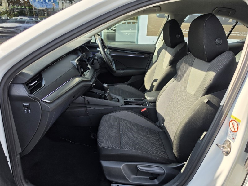 2020 (70) SKODA OCTAVIA 1.5 TSI SE First Edition 5dr 5695033