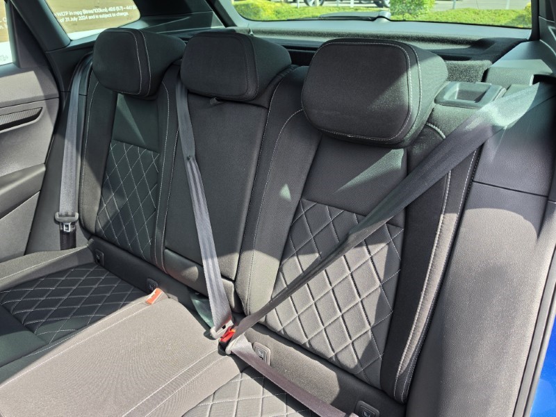 2021 (21) SKODA KAROQ 2.0 TDI Sport Line 4x4 5dr DSG 5706738