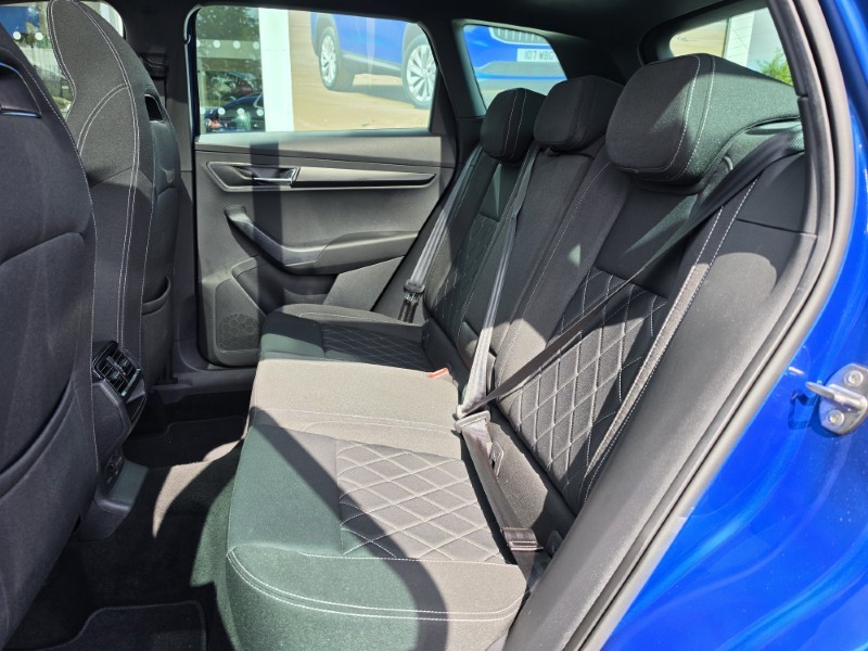 2021 (21) SKODA KAROQ 2.0 TDI Sport Line 4x4 5dr DSG 5706735