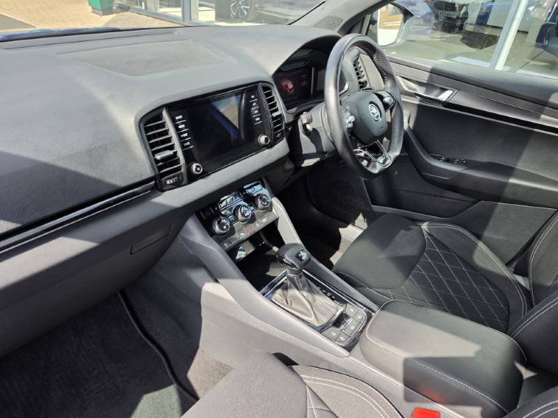 2021 (21) SKODA KAROQ 2.0 TDI Sport Line 4x4 5dr DSG 5706740