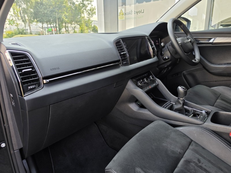 2025 (75) SKODA KAROQ 1.5 TSI SE L Edition 5dr 5688494
