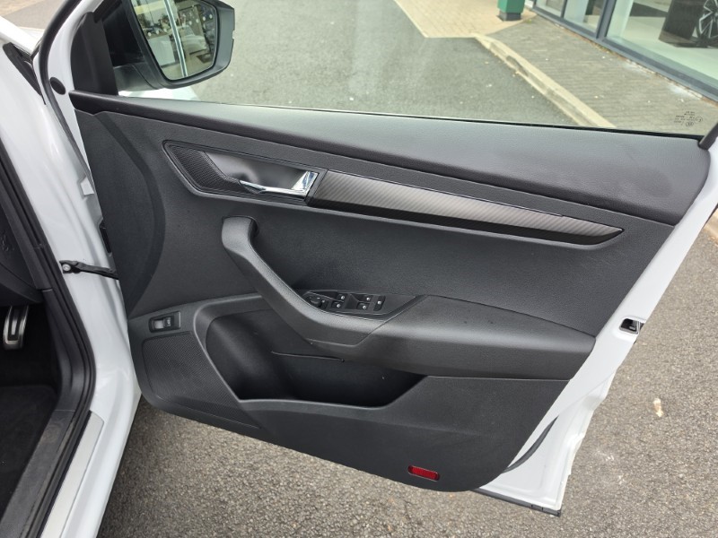 2023 (23) SKODA KAROQ 1.5 TSI Sportline 5dr 5713697