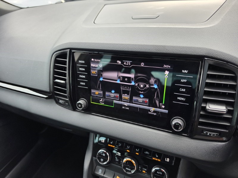 2023 (23) SKODA KAROQ 1.5 TSI Sportline 5dr 5713720