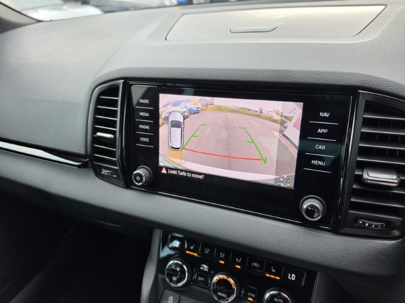 2023 (23) SKODA KAROQ 1.5 TSI Sportline 5dr 5713712