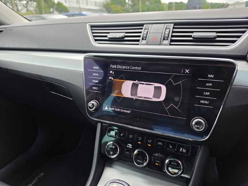 2020 (70) SKODA SUPERB 1.5 TSI SE Technology 5dr 5715852