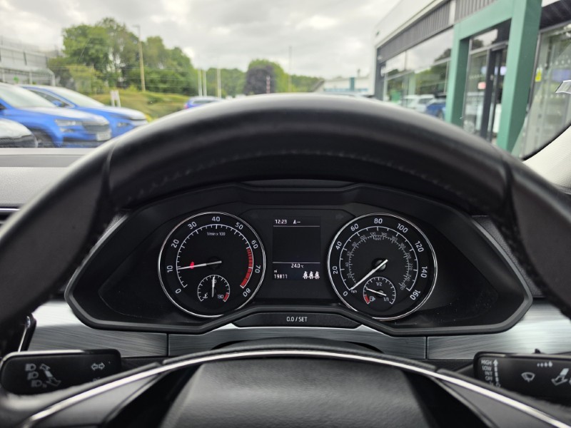 2020 (70) SKODA SUPERB 1.5 TSI SE Technology 5dr 5715842