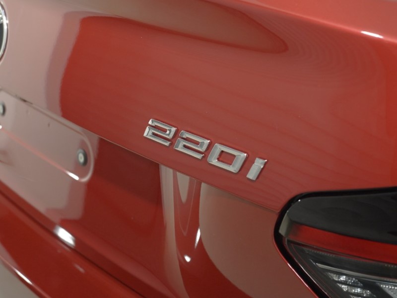  BMW 2 SERIES 220i M Sport 2dr Step Auto 5801500