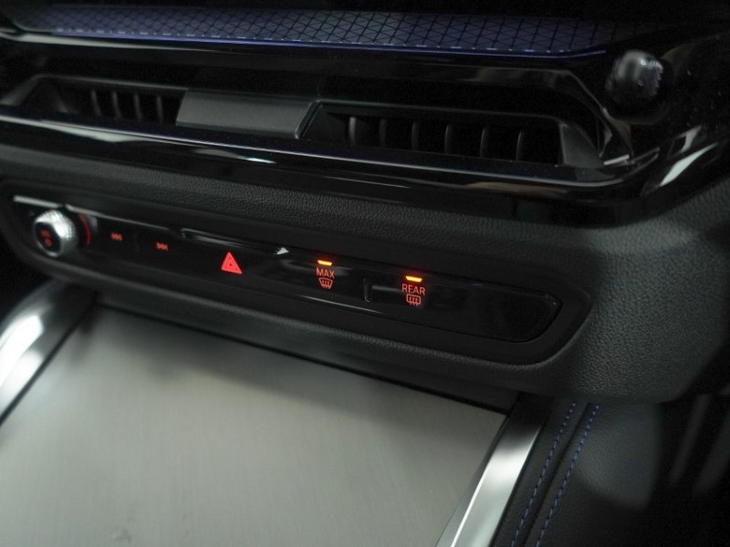  BMW 2 SERIES 220i M Sport 2dr Step Auto 5801539