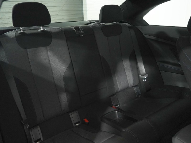  BMW 2 SERIES 220i M Sport 2dr Step Auto 5801525