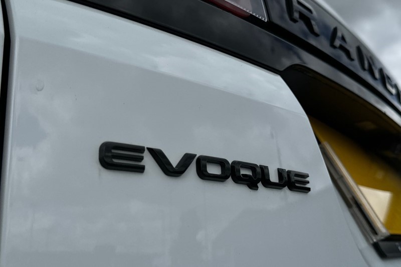 2022 (22) LAND ROVER RANGE ROVER EVOQUE 2.0 D200 R-Dynamic S 5dr Auto 3310139