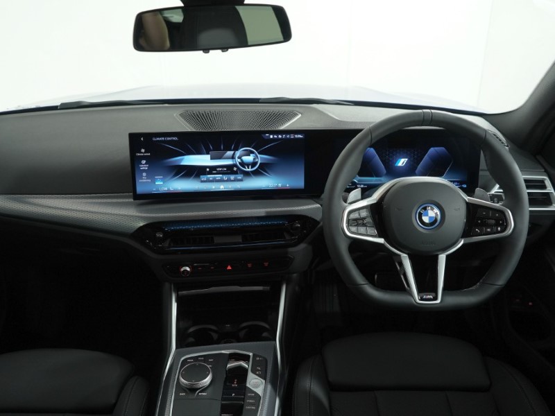  BMW 3 SERIES 330e 22.3 kWh M Sport 5dr Step Auto 5668499