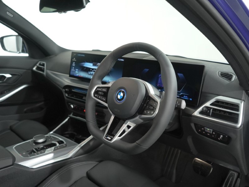  BMW 3 SERIES 330e 22.3 kWh M Sport 5dr Step Auto 5668514