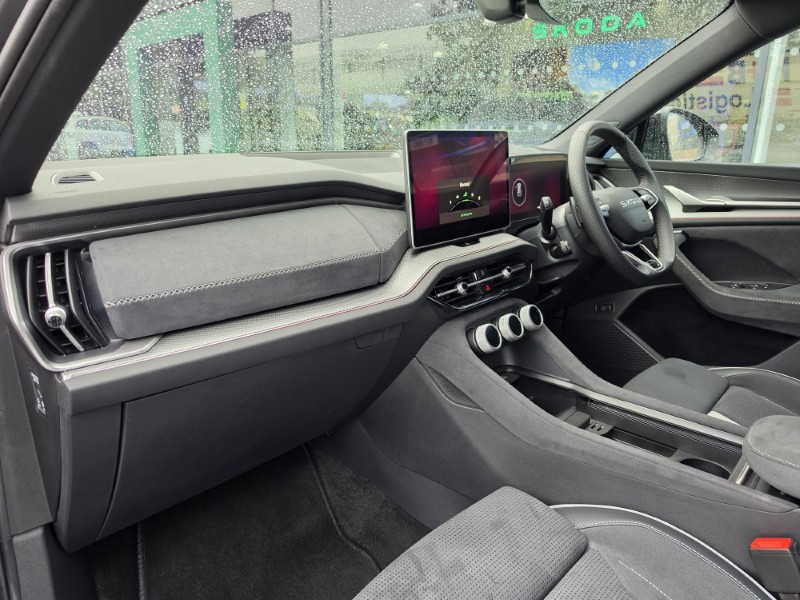 2025 (75) SKODA KODIAQ 1.5 TSI e-TEC SportLine 5dr DSG [7 Seat] 5770649
