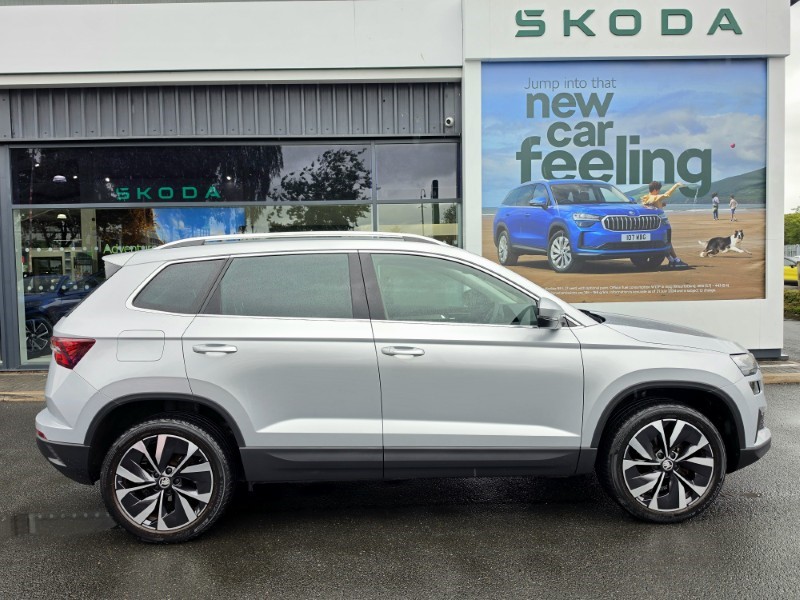 2023 (23) SKODA KAROQ 1.0 TSI SE L 5dr 5773698