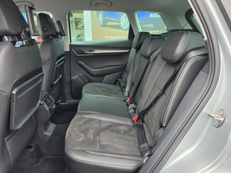 2023 (23) SKODA KAROQ 1.0 TSI SE L 5dr 5773720