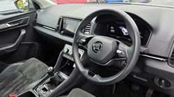 2023 (23) SKODA KAROQ 1.0 TSI SE L 5dr 5773727