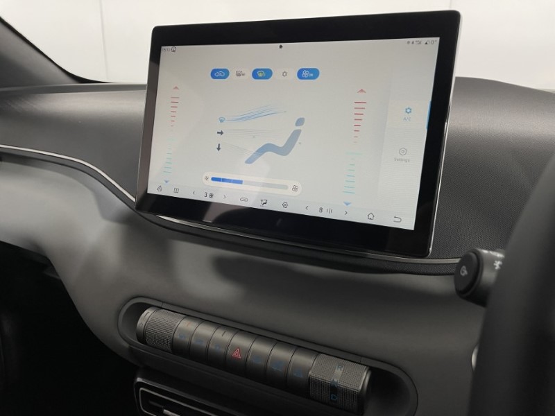 2025 (25) BYD DOLPHIN SURF 65kW Boost 43kWh 5dr Auto 4750173